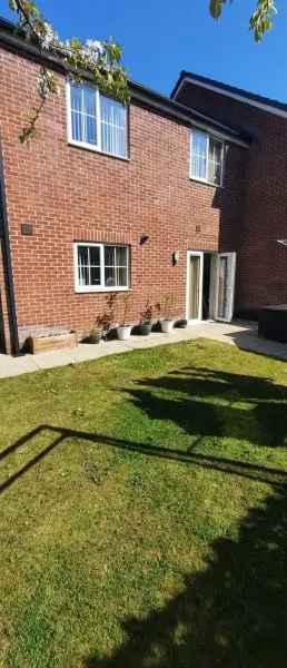 House For Rent in Burnley, England