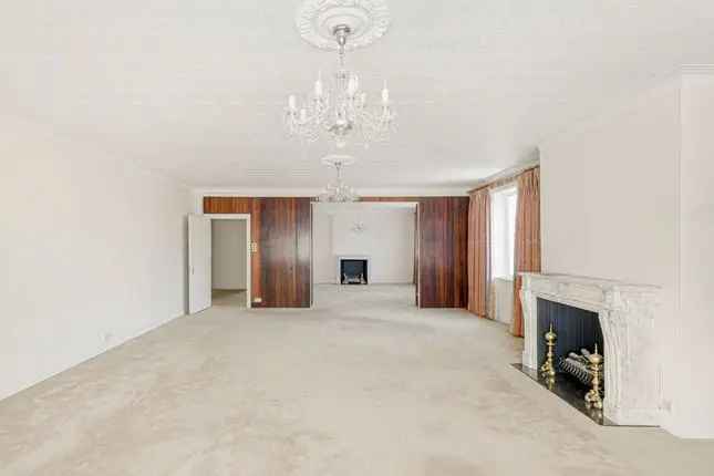 Flat for sale in Avenue Close, St John's Wood, London NW8, United Kingdom