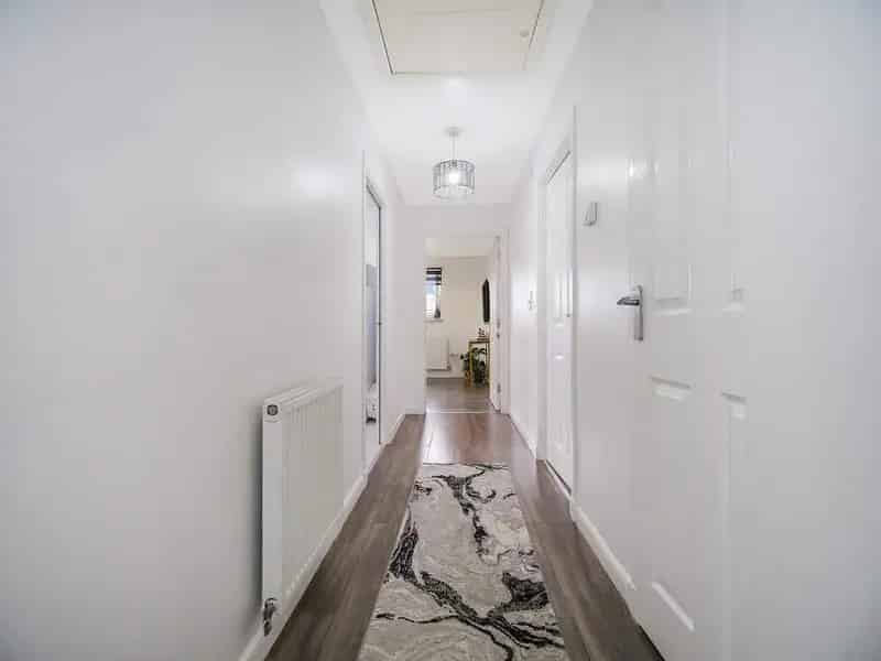 2 Bedroom Flat for Sale Top Floor Corner Flat Modern Ensuite