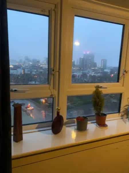 12th Floor Flat Birmingham City Centre Close to Train Station