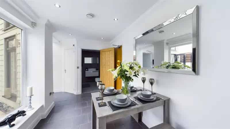 2 Bed Flat for Sale near Southbourne Beach