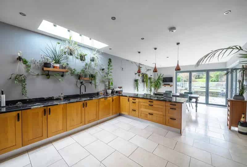 3 Bedroom House for Sale Driveway Parking Large Garden