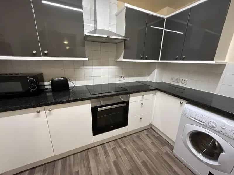 3 Bedroom Flat to Rent in Marchmont Edinburgh