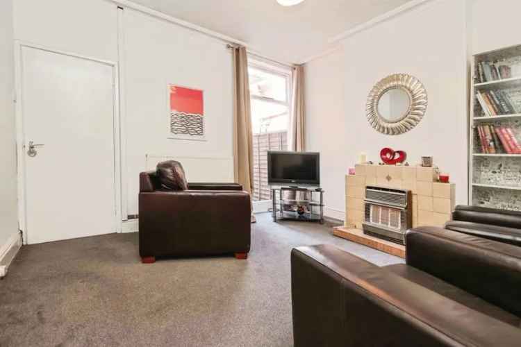 Three Bedroom Terrace House Near Kings Heath High Street