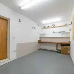 3 Bed Townhouse West Didsbury Modern Family Home Garage Garden Balcony