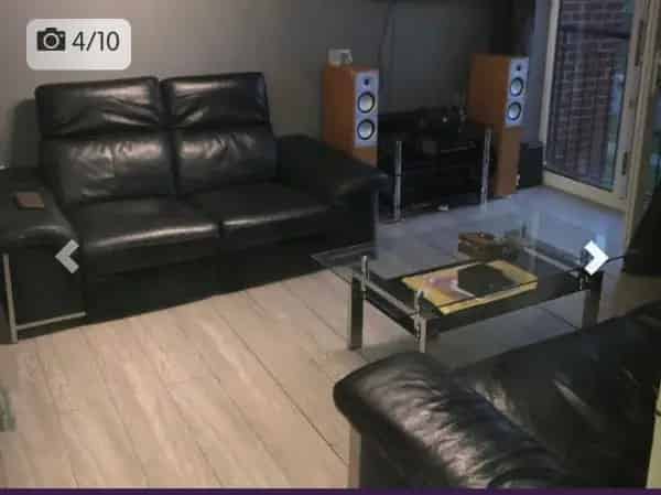 One Bedroom Flat 1st Floor Lift Access Juliet Balcony