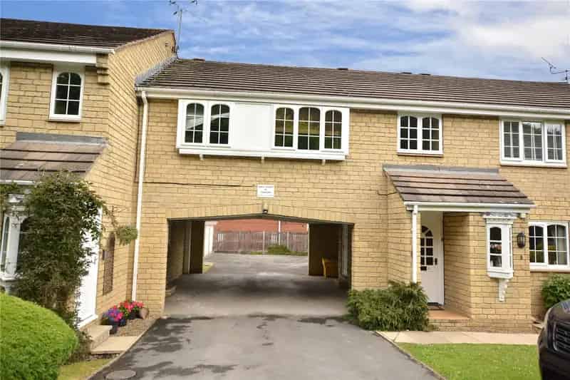 Flat For Sale , Leeds, England