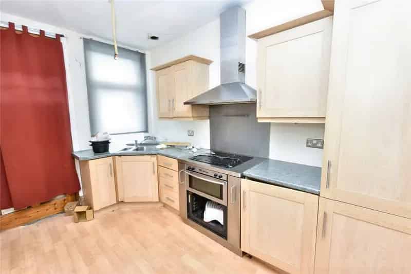 Three Bedroom Mid Terrace House - Renovation Project