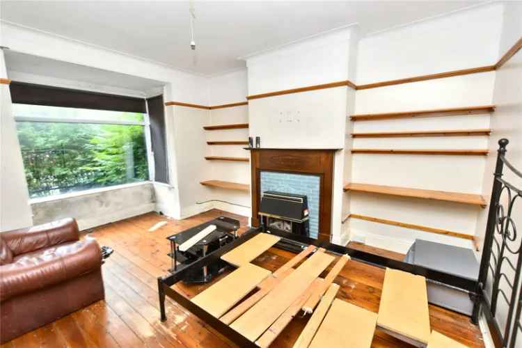 House For Sale in Leeds, England