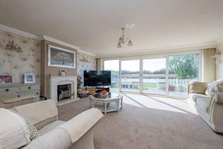 3 Bedroom Detached Bungalow Horning Norfolk Broads