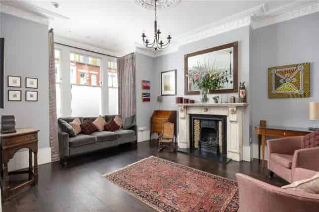 5 Bedroom Period House for Sale in Putney SW15