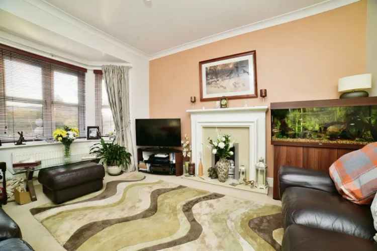 4 Bedroom Detached House in Kingswood Hull