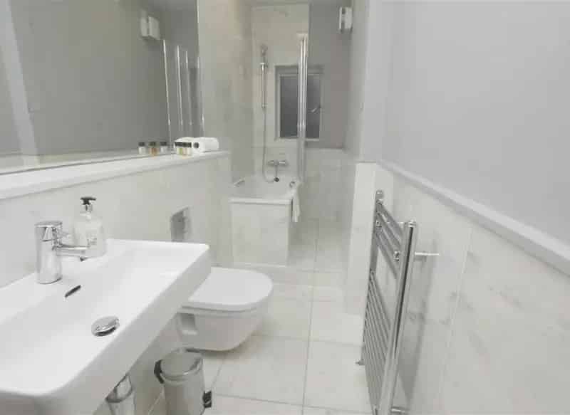 Flat For Sale , Cleveland Street, London, England