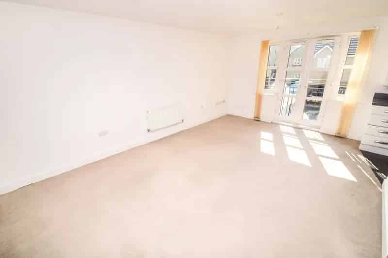 2 Bedroom First Floor Apartment For Sale