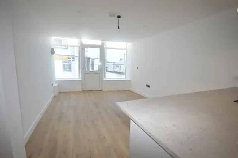 1 bedroom house to rent
