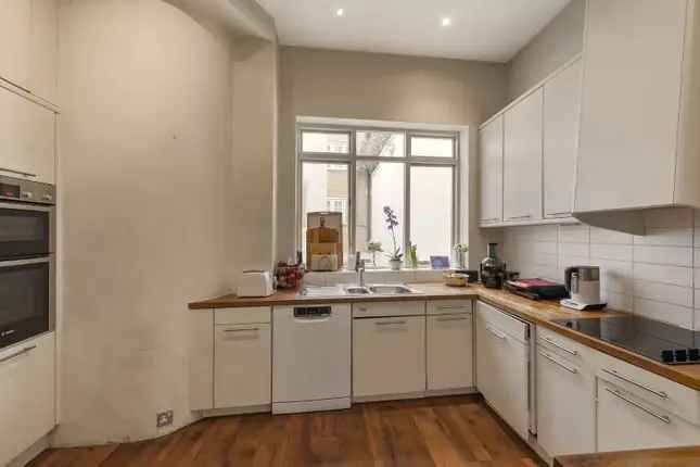 Ground Floor Maisonette for Sale in Wilton Crescent London SW1X