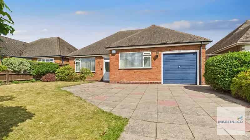 2 Bedroom Detached Bungalow for Sale in Boldmere
