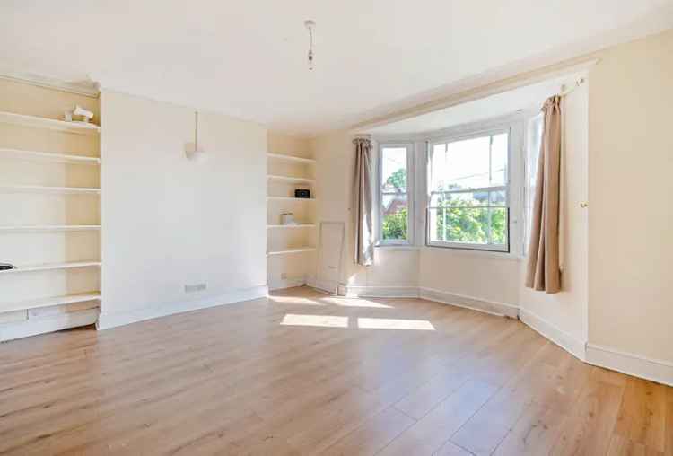 1 Bedroom Flat for Sale near Stroud Farmers Market
