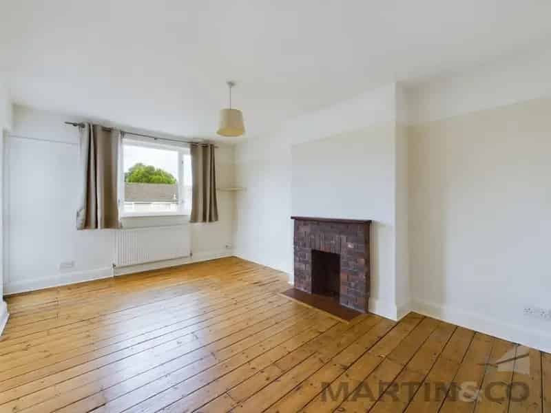 2 Bedroom Flat To Rent Available 11072025