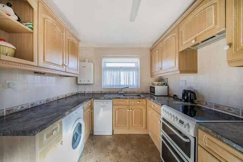 3 Bed Detached Bungalow for Sale Near West Byfleet Station