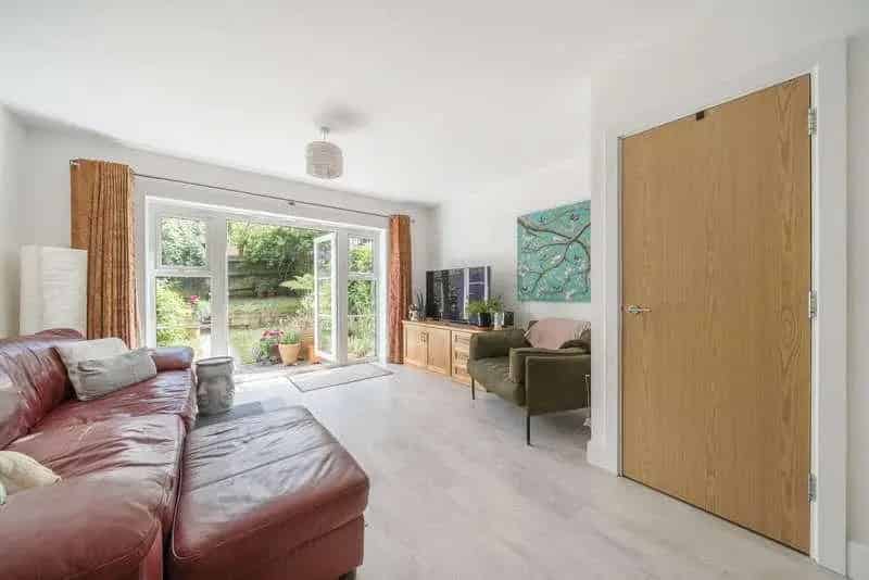 3 Bed House for Sale Near Downs and Schools