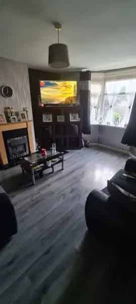 3 Bed House Front Back Garden Lovely Area