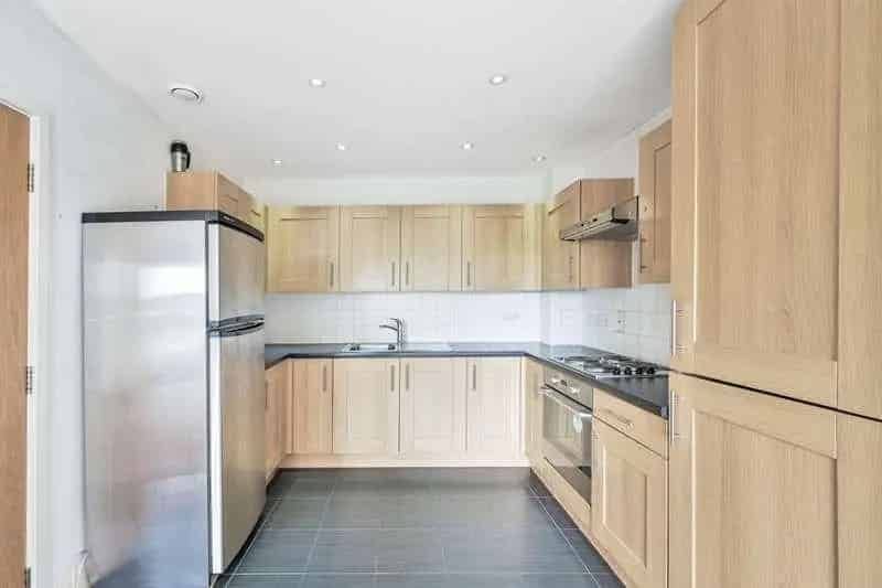 1 Bed Flat for Sale in Beaufort Park Near Colindale Station