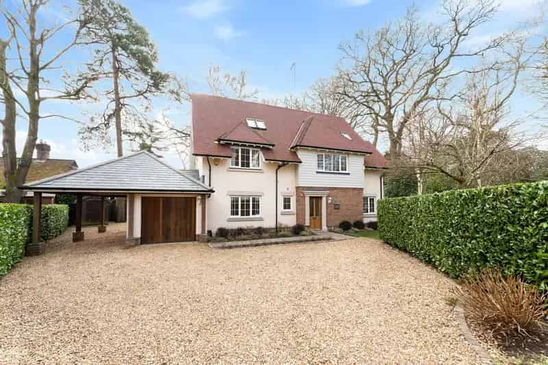 4 Bedroom Detached House for Sale Bassett Southampton