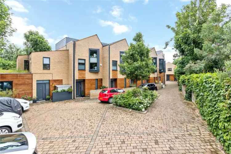3 Bedroom Period House Hatcham Park Conservation Area