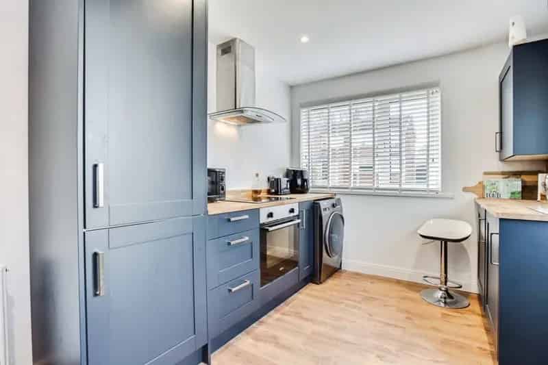 2 Bed Semi-Detached Bungalow Recently Renovated