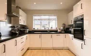 3 Bed House South Molton Prime Location Modern Family Home