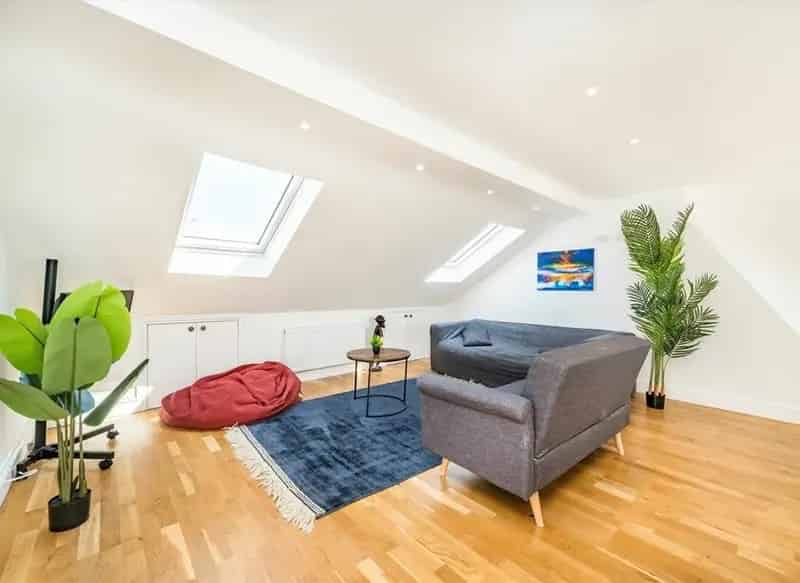 Victorian Split Level Apartment Tooting Bec 3 Beds 2 Baths