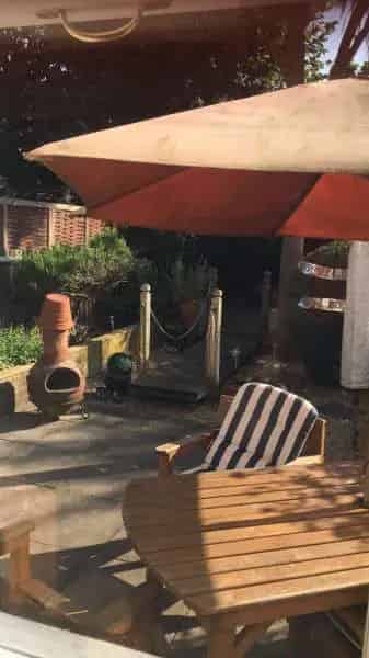 Two Bedroom Ground Floor Flat with Garden and Great Transport Links