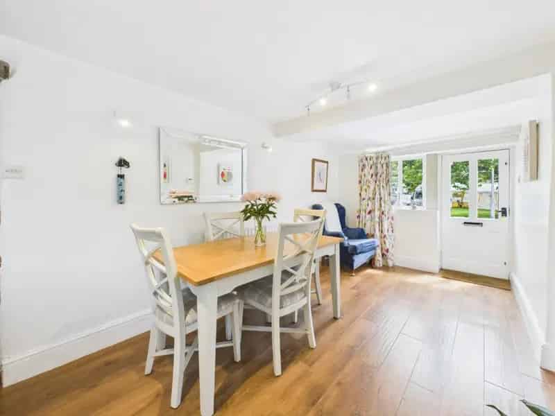 3 Bedroom Grade II Listed Cottage For Sale