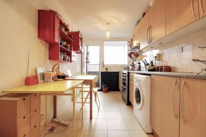 2 Bedroom Apartment House to Rent near London Fields and Victoria Park