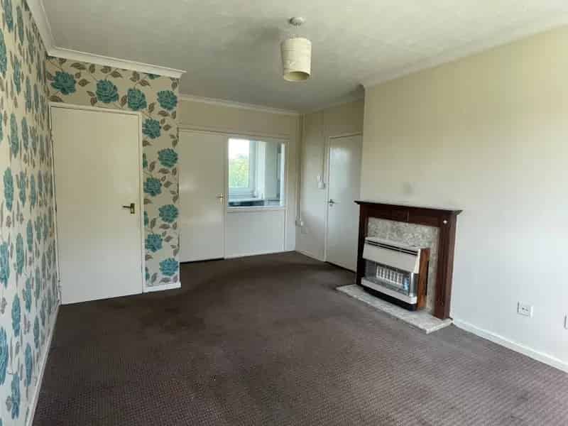 2 Bedroom Flat For Sale