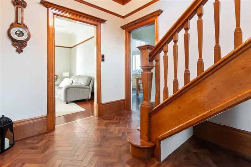 5 Bedroom Detached House For Sale In Healing