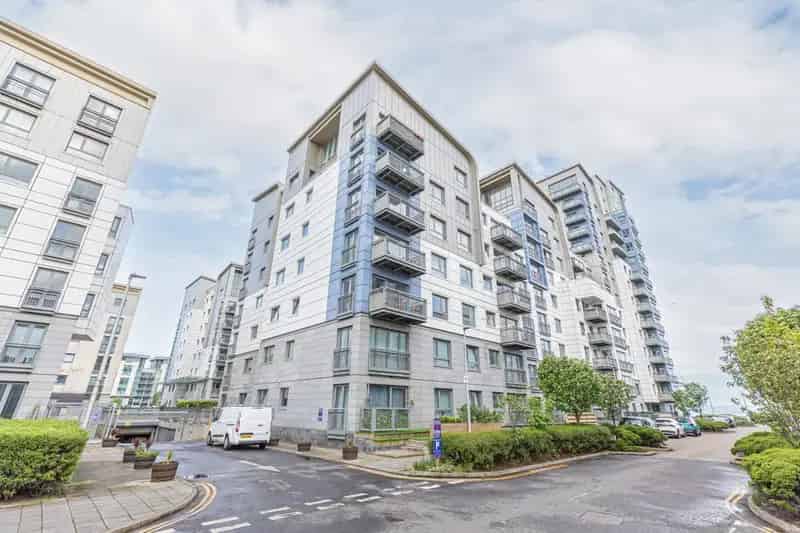 3 Bedroom Flat for Sale in Newhaven Edinburgh