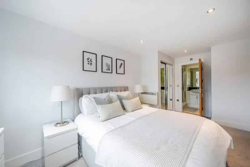Flat For Sale , London, England