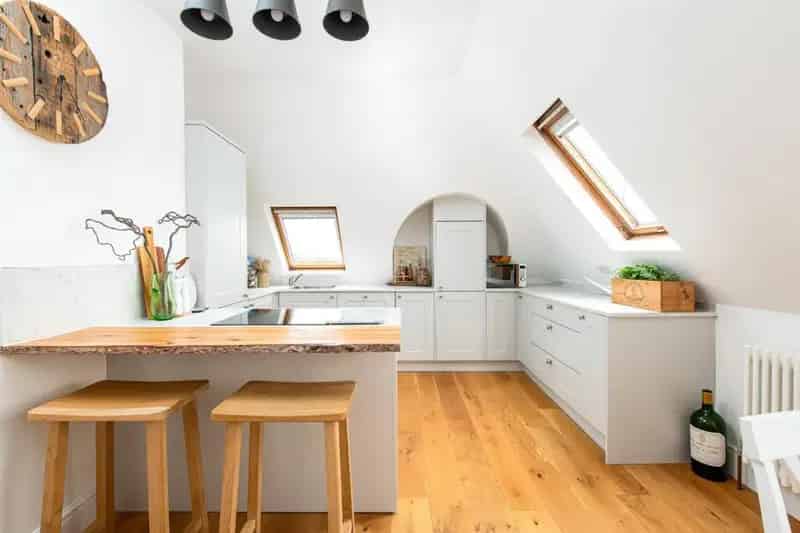 2 Bedroom Apartment for Sale - Newly Refurbished