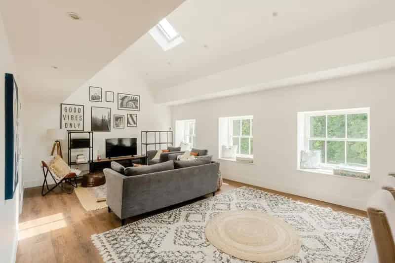 3 Bedroom Maisonette for Sale - No Chain