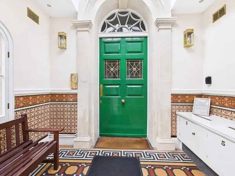 2 Bedroom Flat for Sale Stunning Views Garage Communal Gardens