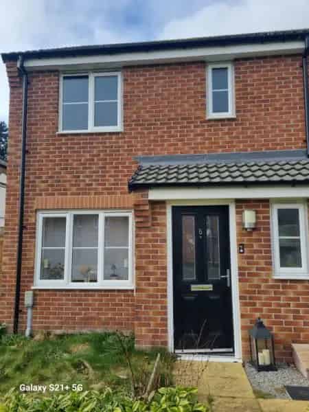 2 Bed House in Quiet New Estate