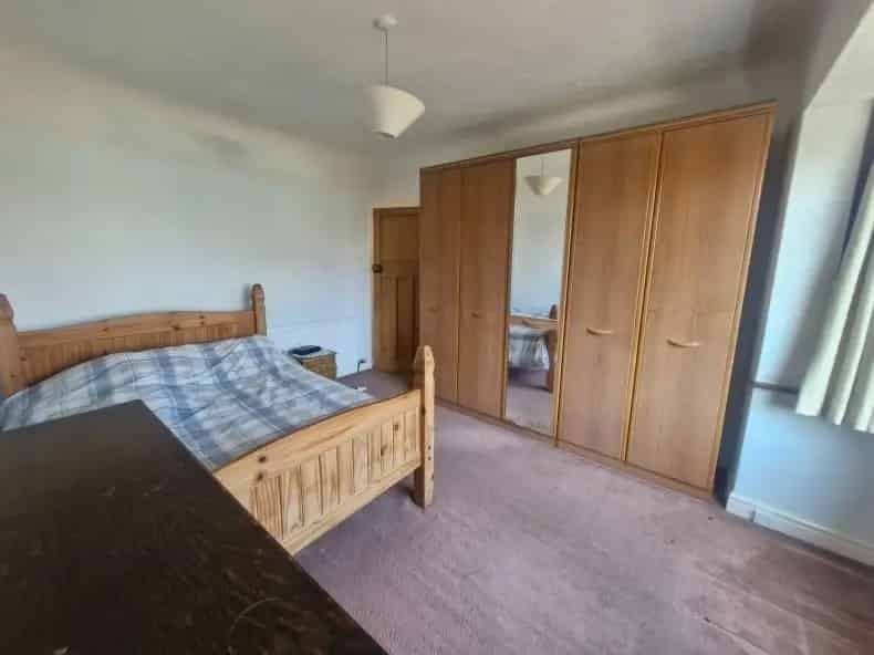 3 Bed Semi-Detached House For Sale