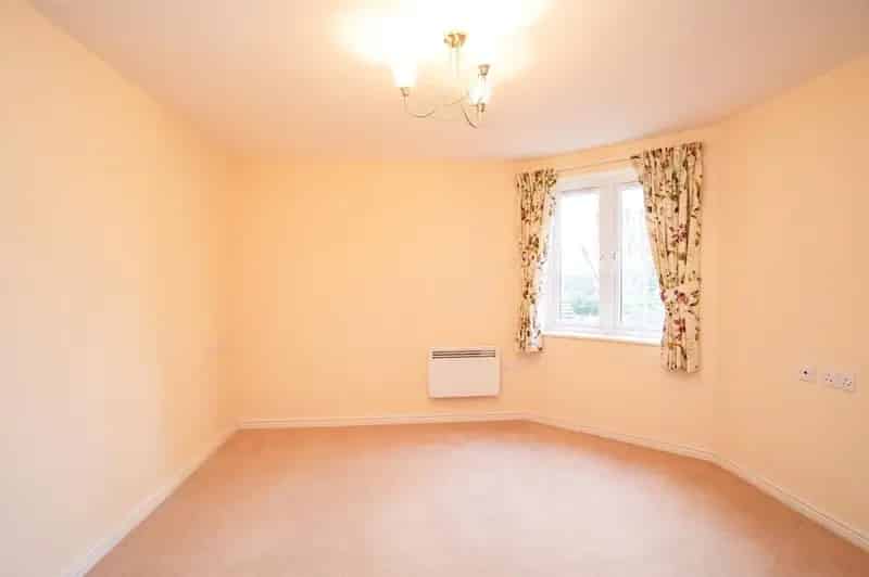 Watford Retirement Apartment - Chain Free
