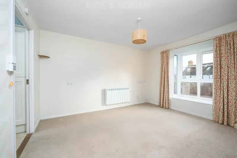 2 Bedroom Retirement Apartment to Rent