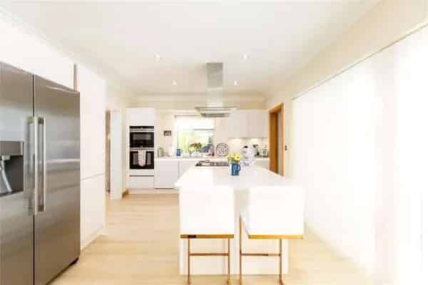 Exceptional Branksome Park Residence 4 Beds Cinema Room Large Garden