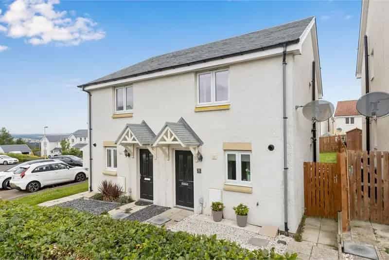2 Bed Semi-Detached House Gorebridge