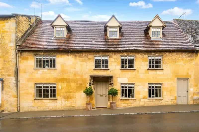 4 Bedroom Terraced House for Sale