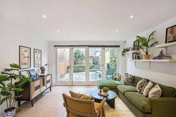 Abney Gardens, London, N16 7HE | Property for sale | Savills